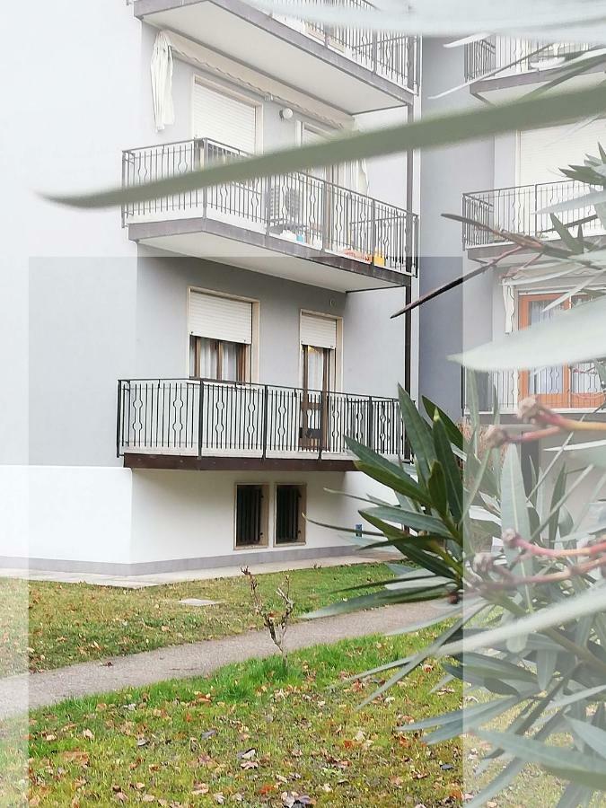 Casa Vacanza E Per Lavoro Elena E Carla Spinea Luaran gambar