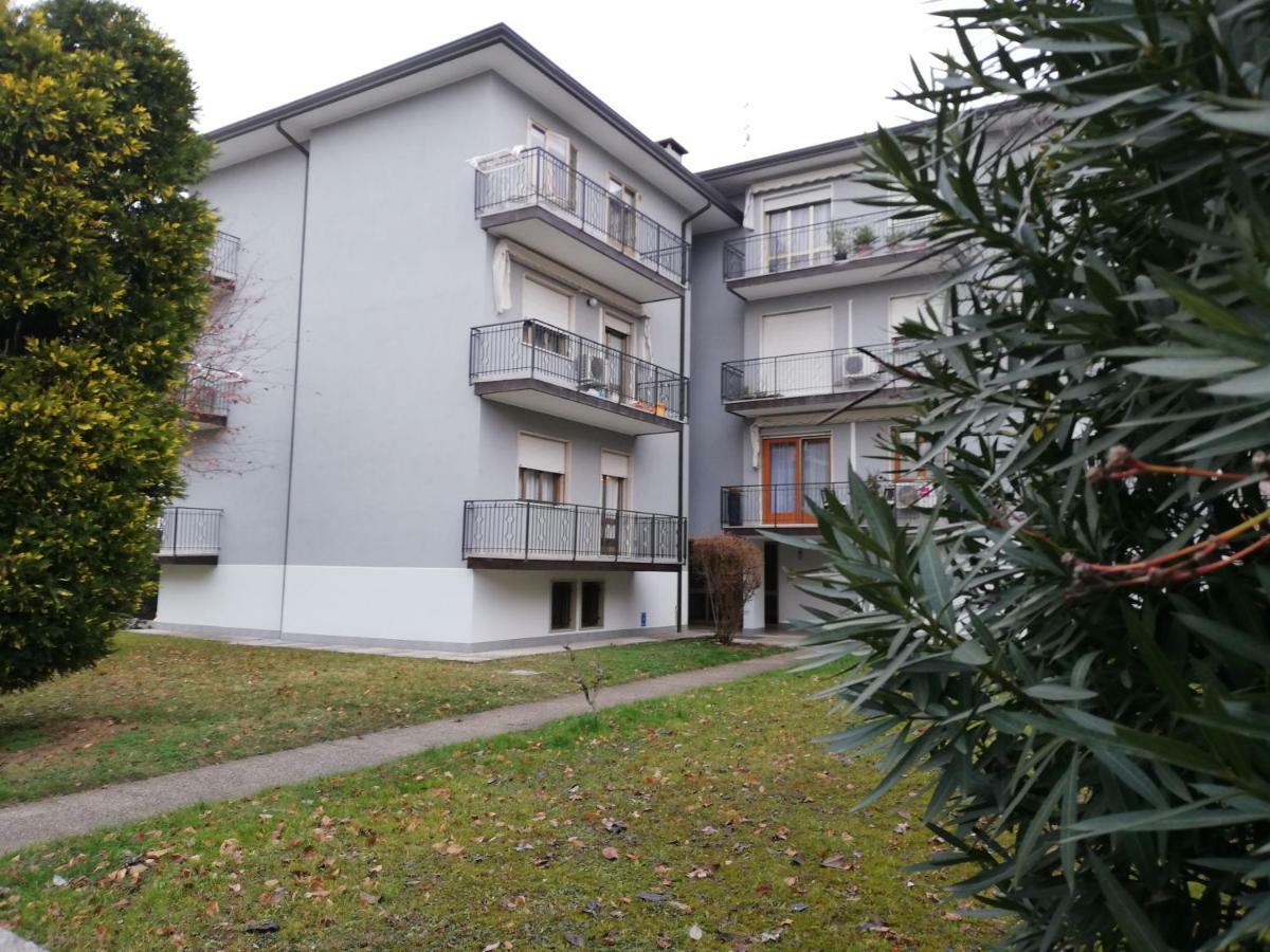 Casa Vacanza E Per Lavoro Elena E Carla Spinea Luaran gambar